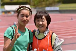 ②